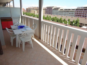 apartment with terrace for 5 people near the beach, Porto Santa Margherita